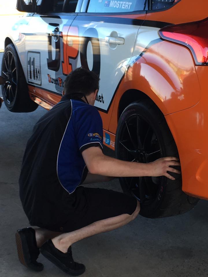 Fulcrum Suspensions working on a car